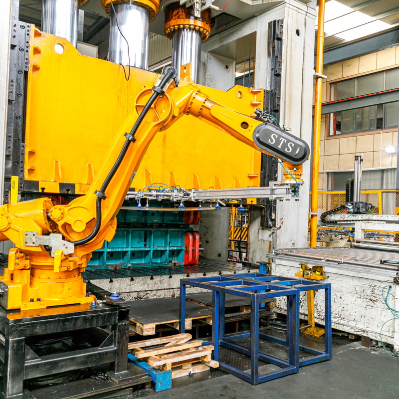 Automatic-stamping-line-automatic-feeding